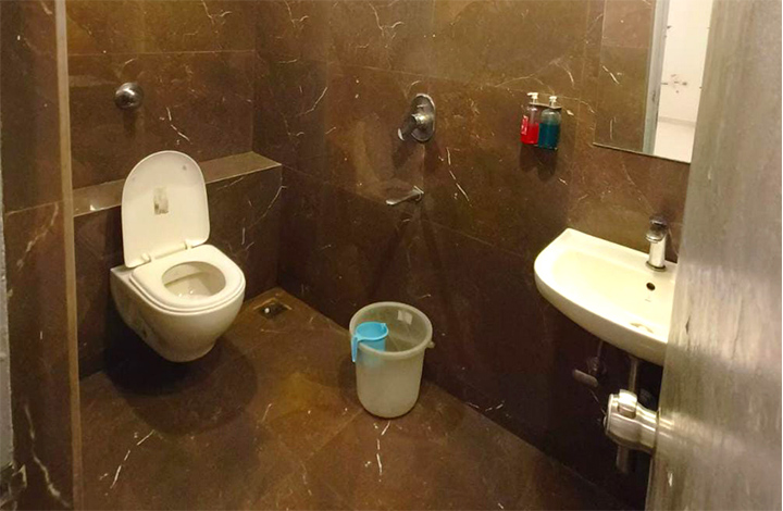 royal-Deluxe room (2)